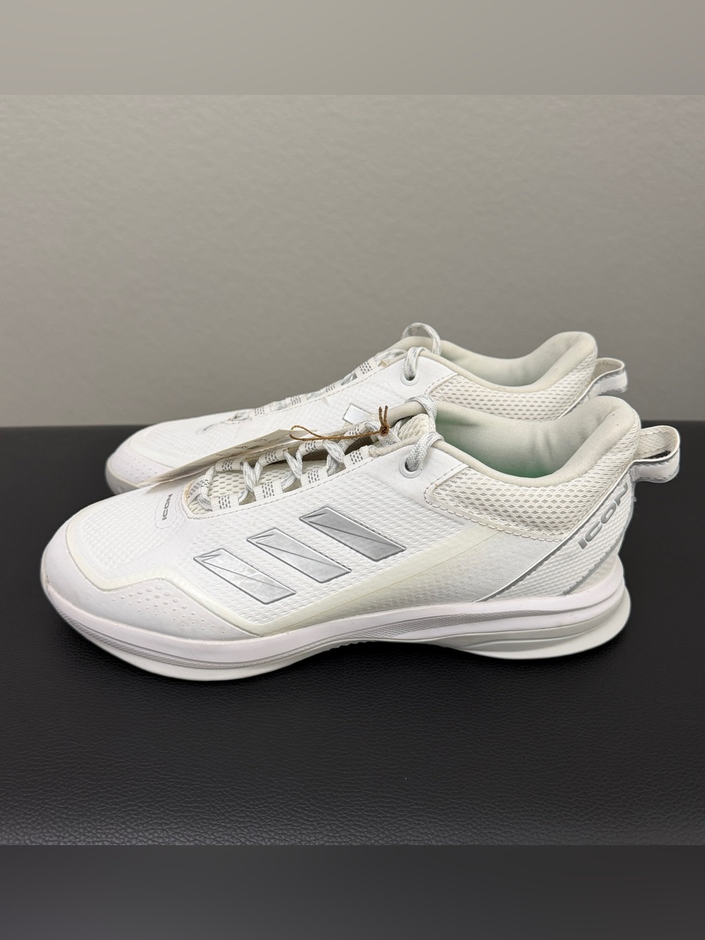 Adidas Icon 7 Turf Baseball Softball Shoes White Silver Men's 7 NWT